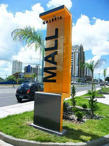 Mall Galleria Monolito
