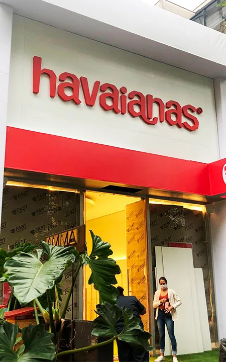 Sinalização externa em inox